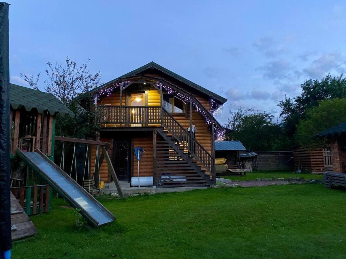 Complex "Shum Lisu" Daire Tatariv Dış mekan fotoğraf
