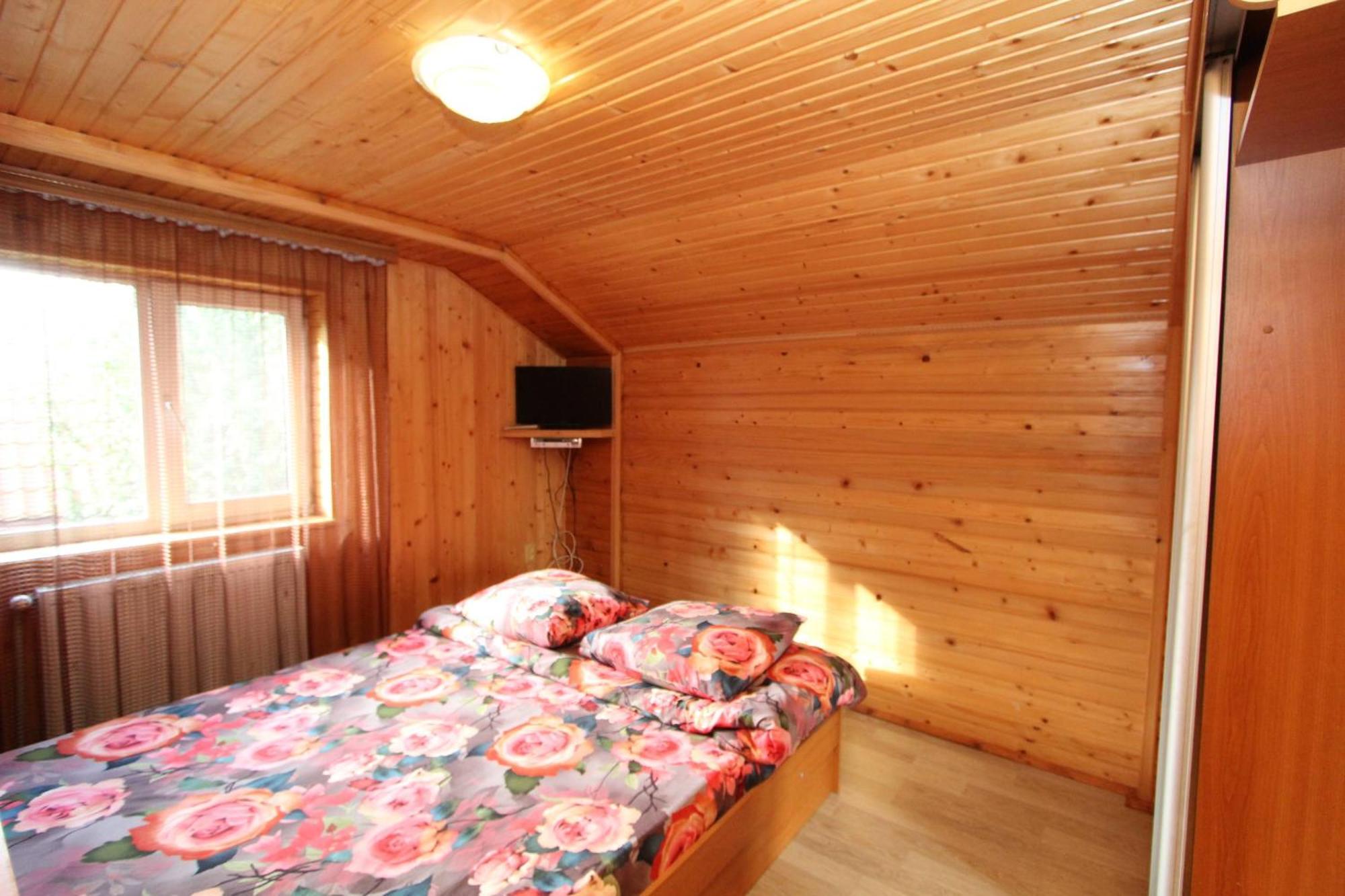 Complex "Shum Lisu" Daire Tatariv Dış mekan fotoğraf