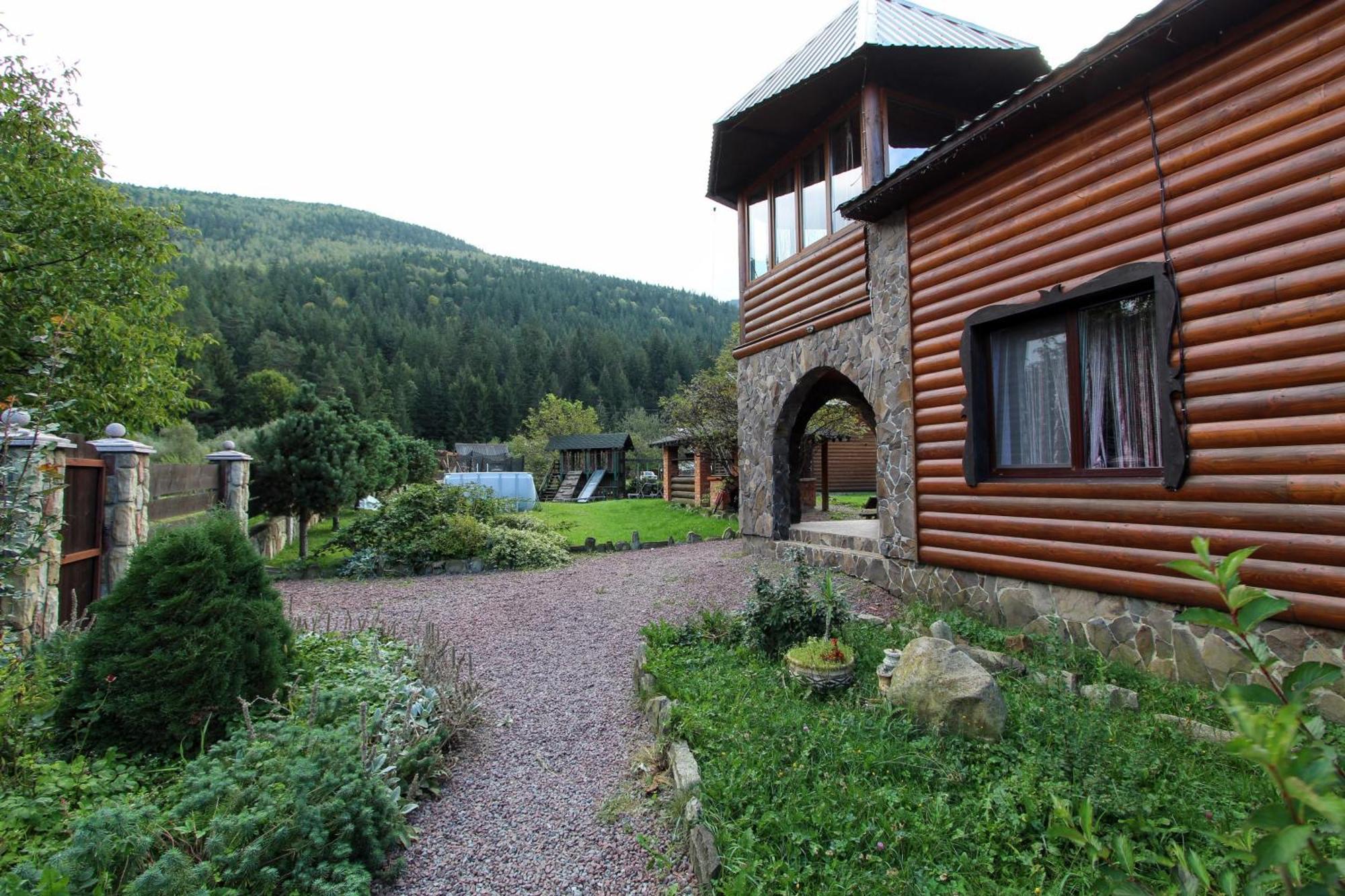 Complex "Shum Lisu" Daire Tatariv Dış mekan fotoğraf